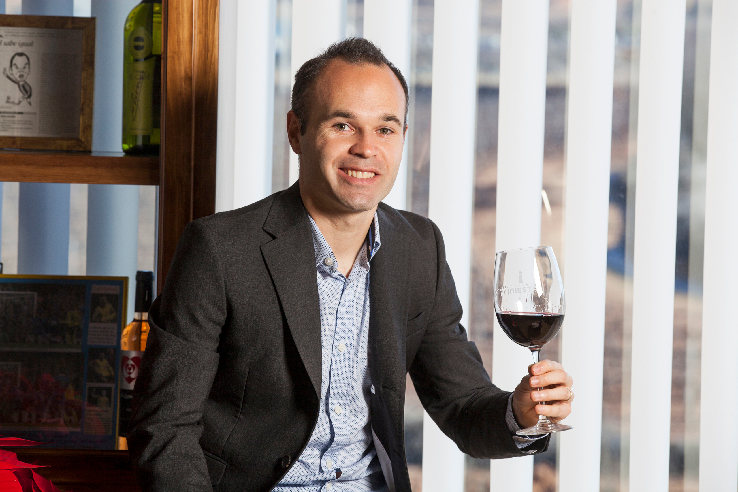 德罗西起火判罚：VAR是不行想议的器具，但它取代了裁判的脚色